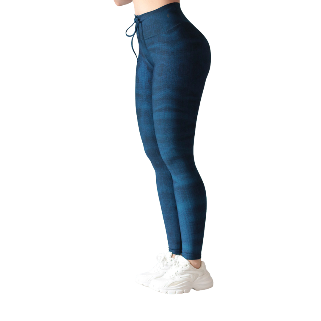Leggings deportivos supplex para mujer, efecto push up con cintura alta, textil lycra transpirable con acabado liso mezclilla. Color azul | Adriana Olimpo