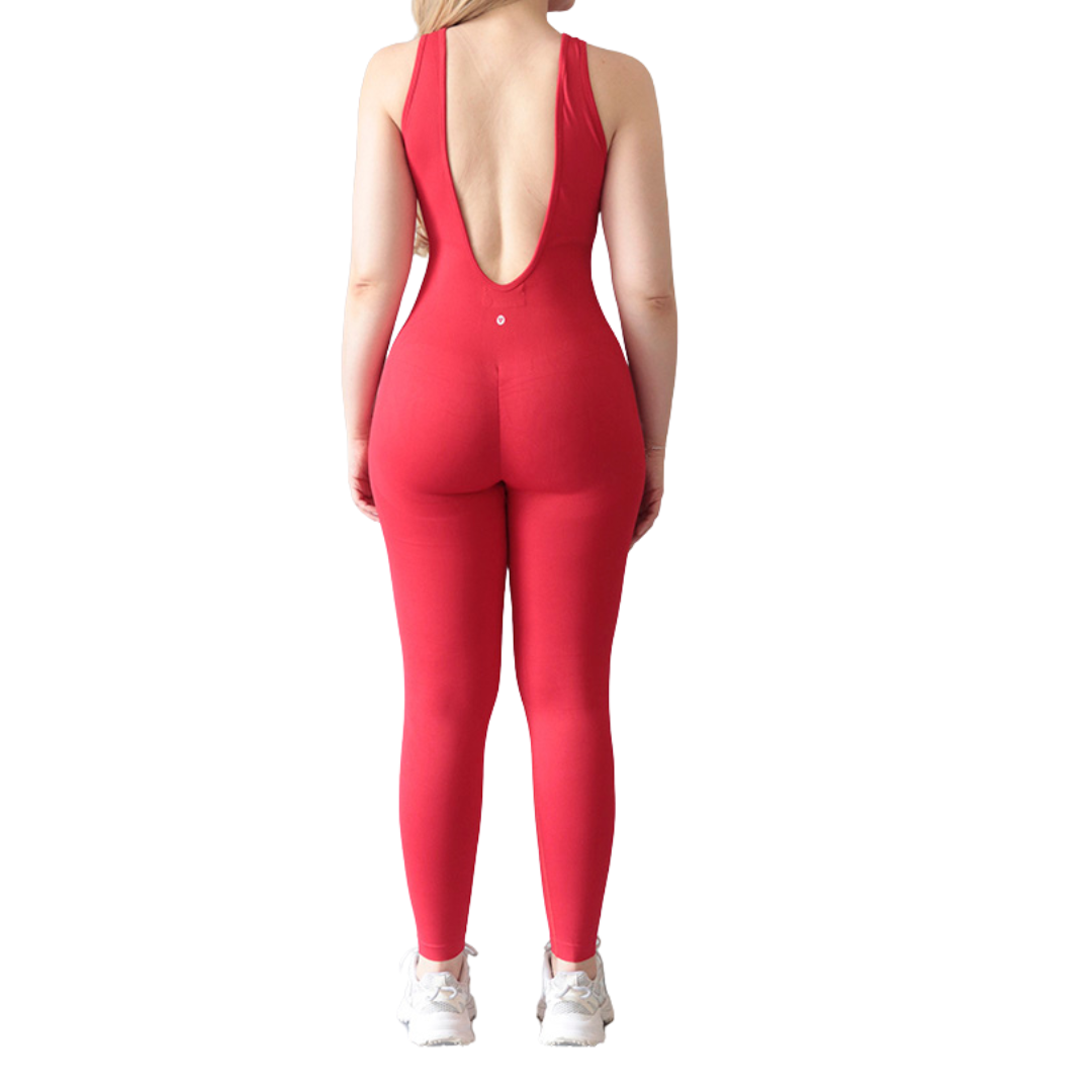 Enterizo deportivo para mujer, efecto push up, textil lycra transpirable con acabado liso. Color rojo | Adriana Olimpo