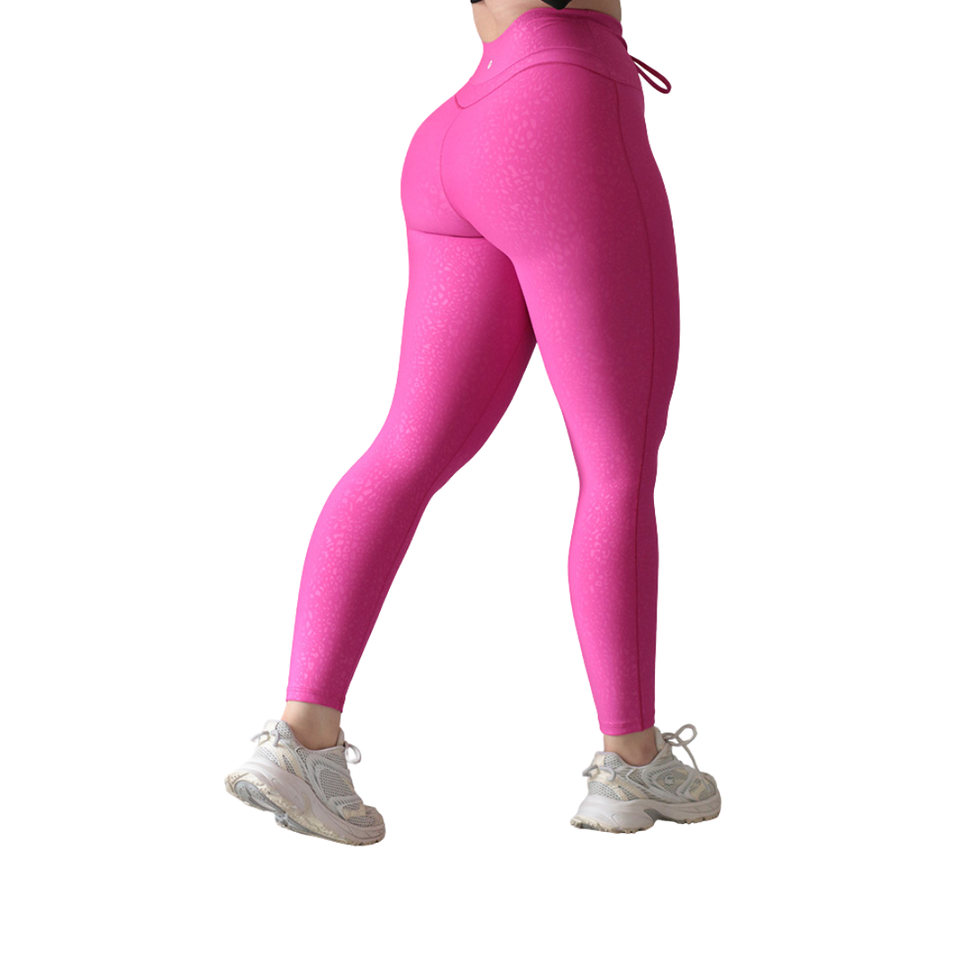 Leggings deportivos supplex para mujer, efecto básico con cintura alta, textil lycra transpirable con relieves de miniprint. Color fucsia | Adriana Olimpo