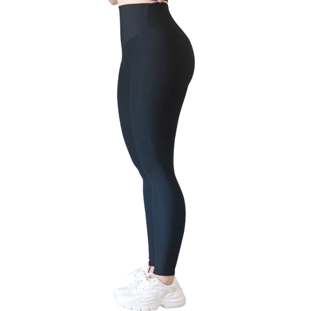 Leggings deportivos supplex para mujer, efecto básico con cintura alta, bolsillos laterales y textil lycra transpirable con acabado liso. Color azul degradado | Adriana Olimpo