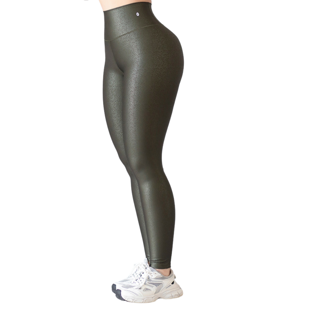 Leggings Deportivos para Mujer Fitness: Efecto Push Up, Cintura Alta, Textil Lycra Transpirable con Destellos Reflectantes✨ y Relieves de Estatica, Color Verde Musgo | Adriana Olimpo