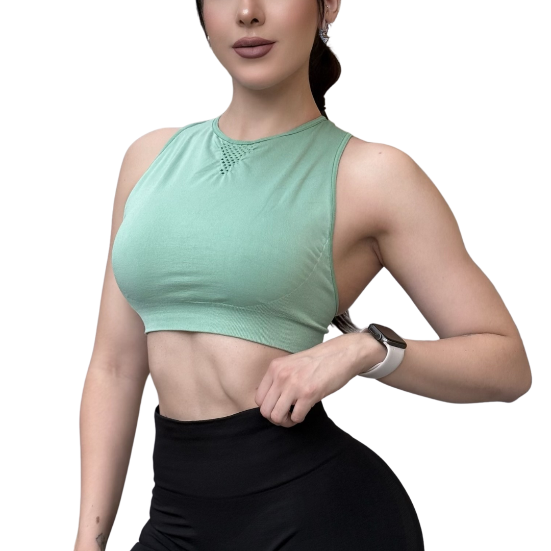 🔹 Top con copas | Alto Impacto, Liso – Menta