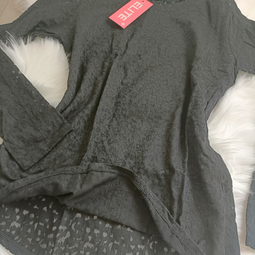 BLUSA ELITE | MANGA LARGA NEGRA MESH
