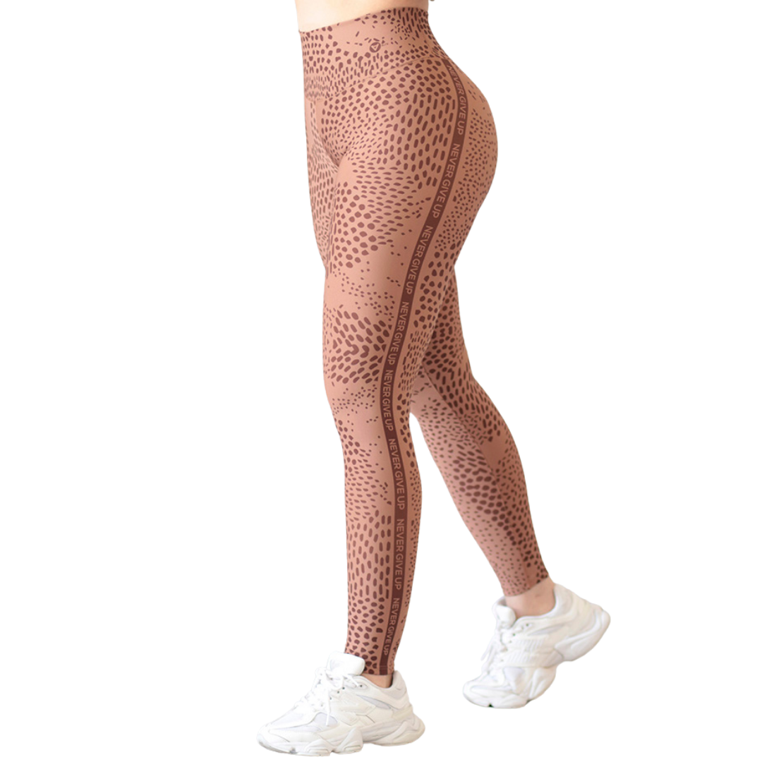 Leggings Deportivos para Mujer Fitness: Efecto Push Up, Cintura Alta, Textil Lycra Transpirable con Acabado Liso Leopardo, Color Caramelo | Adriana Olimpo