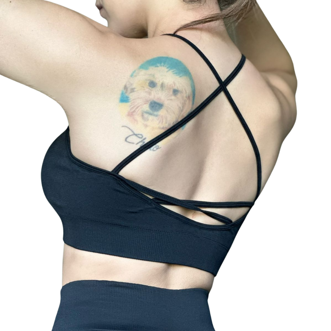 Top para Mujer Fitness: Efecto Alto Impacto, Textil Liso, Transpirable con Copas, Negro | Adriana Olimpo