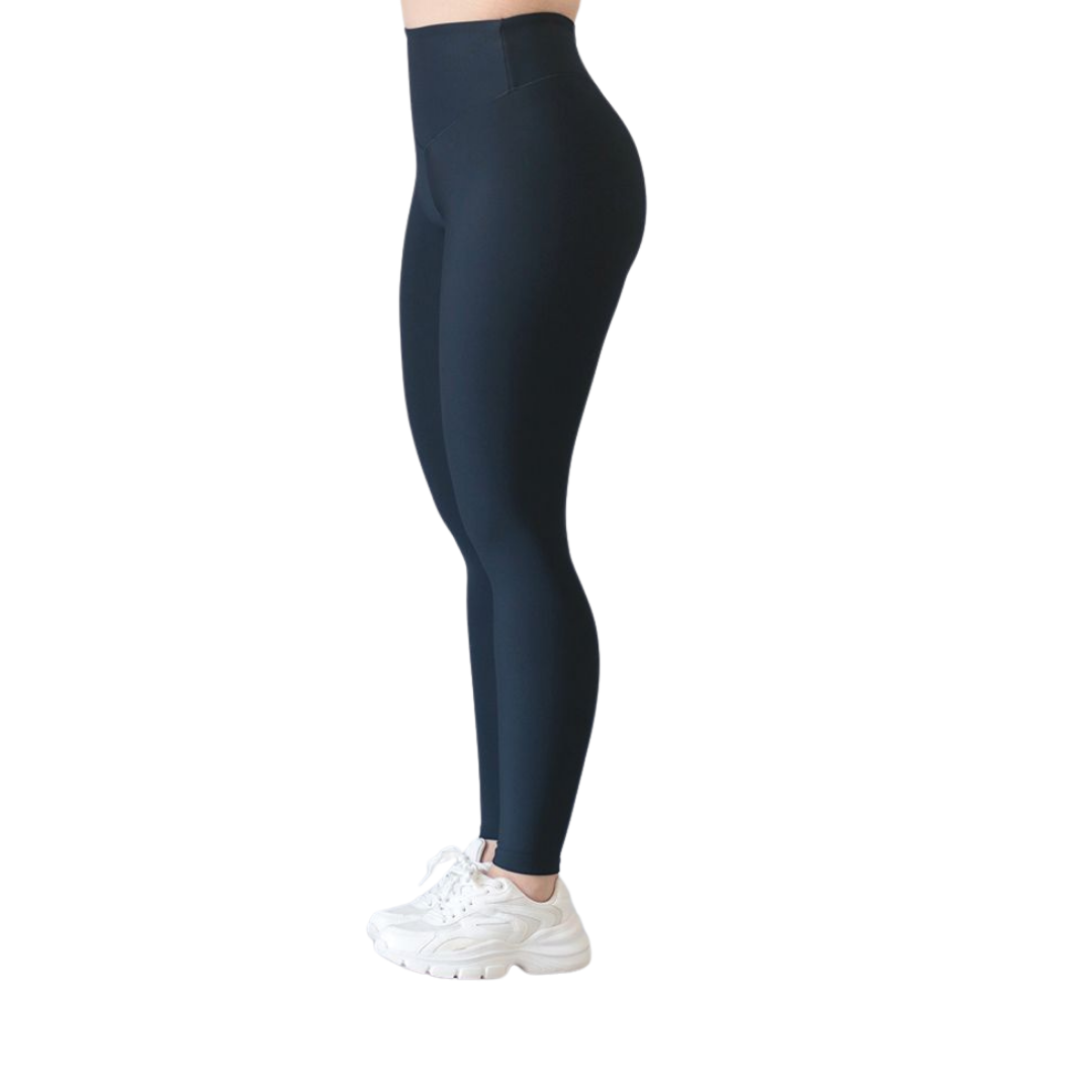 Leggings deportivos supplex para mujer, efecto push up con cintura alta, textil lycra transpirable con acabado liso. Color azul marino | Adriana Olimpo