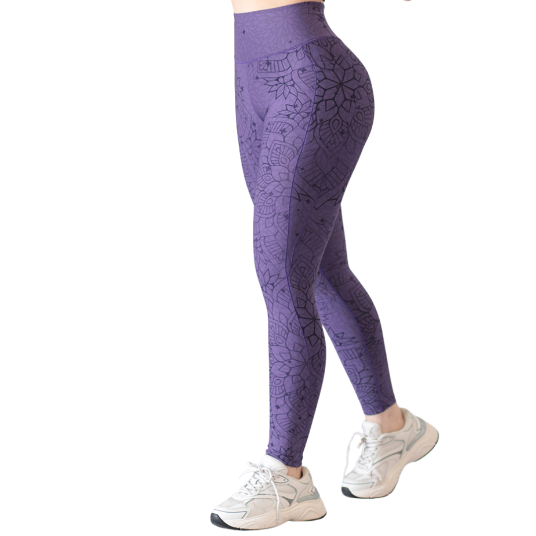 Leggings Deportivos para Mujer Fitness: Efecto Básico, Cintura Alta, Con Bolsillos Laterales, Textil Lycra Transpirable con Acabado Liso Mandala, Color Morado | Adriana Olimpo