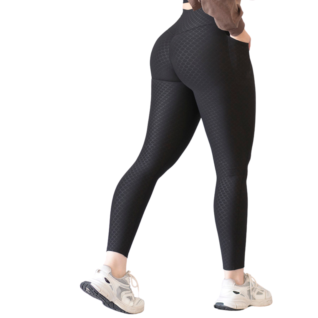 Leggings Deportivos para Mujer Fitness: Efecto Push Up, Cintura Alta, Con Bolsillos Laterales, Textil Lycra Transpirable con Relieves Fish,  Color Negro | Adriana Olimpo