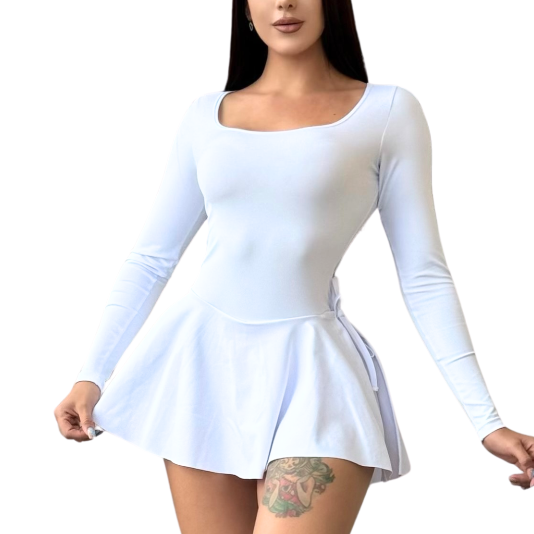 Enterizo Falda Shorts Deportiva para Mujer Fitness: Ajuste perfecto, Textil Lycra Transpirable con Acabado Liso, Color Blanco | Adriana Olimpo