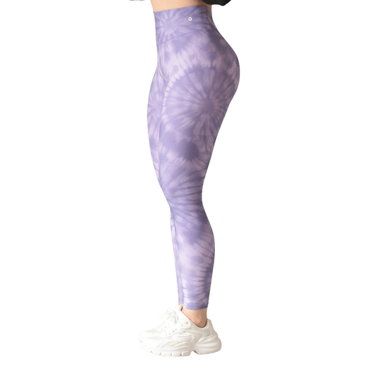 Leggings deportivos supplex para mujer, efecto push up con cintura alta, textil lycra transpirable con acabado liso tie day. Color lila | Adriana Olimpo