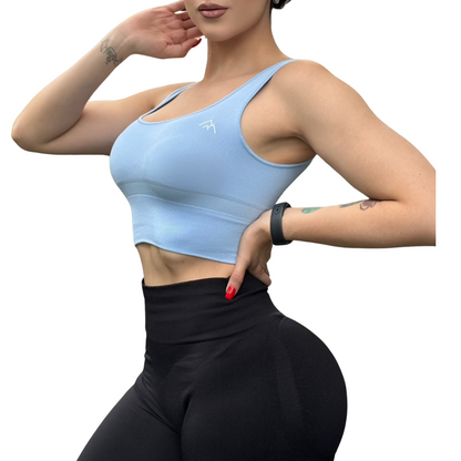 Top para Mujer Fitness: Efecto Alto Impacto Con Copas,  Ajuste Perfecto, Textil Liso, Transpirable, Color Azul | Adriana Olimpo