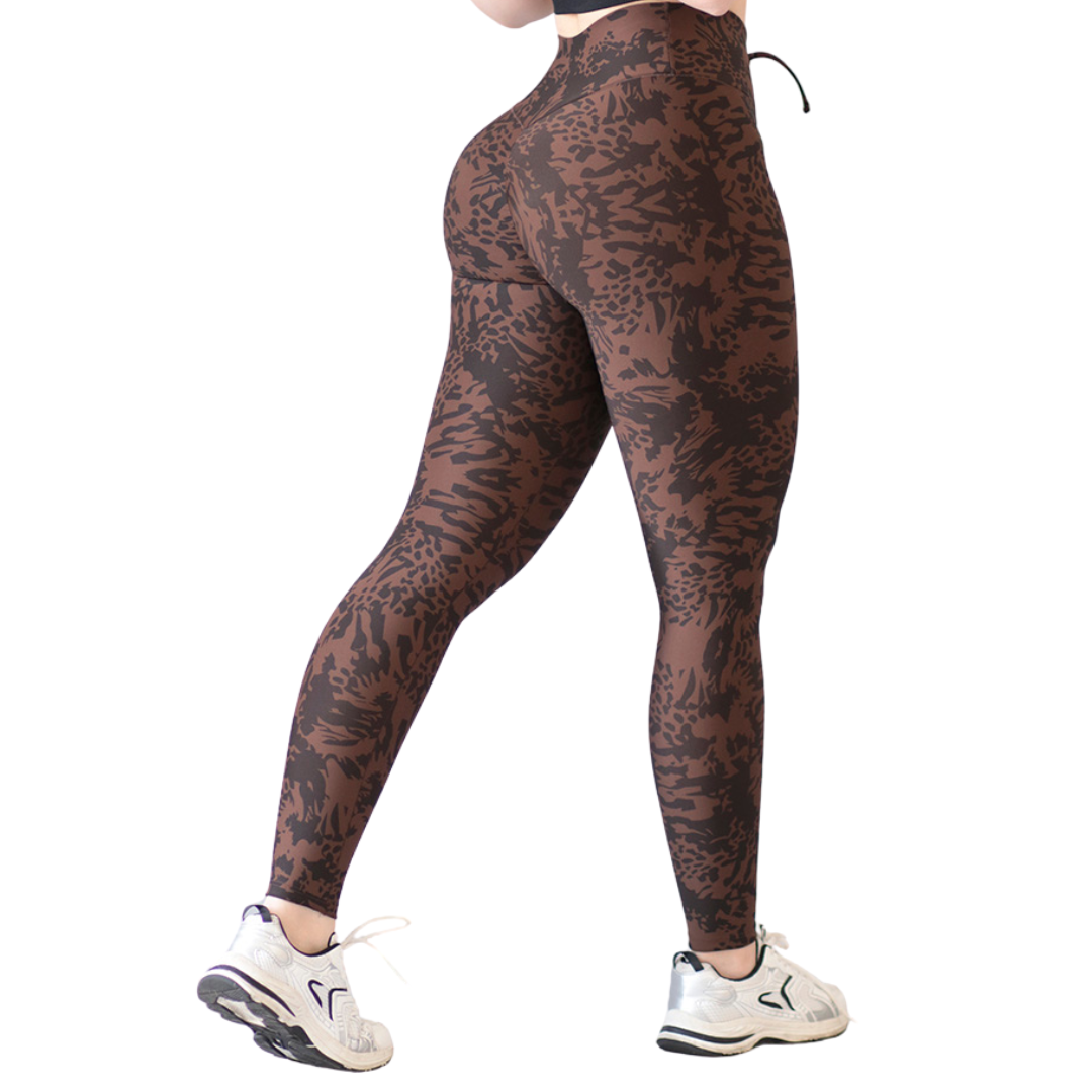 Leggings Deportivos para Mujer Fitness: Efecto Push Up, Cintura Alta, Textil Lycra Transpirable con Acabado LisoAtigrado, Color Café | Adriana Olimpo