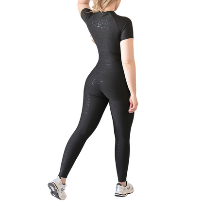 Enterizo Deportivo Manga Corta para Mujer Fitness: Efecto Básico,  Textil Lycra Transpirable  con Destellos Reflectantes✨ y Relieves Estelar, Color Negro | Adriana Olimpo