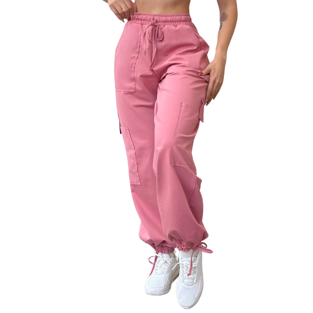Joggers Cargo Deportivo para Mujer Fitness: Efecto Básico, Cintura Alta, Bolsillos Grandes, Jaretas Ajustables, Textil Lycra Transpirable con Acabado Liso, Color Palo de Rosa | Adriana Olimpo