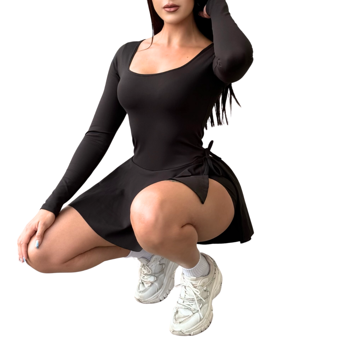 Enterizo Falda Shorts Deportiva para Mujer Fitness: Ajuste perfecto, Textil Lycra Transpirable con Acabado Liso, Color Negro | Adriana Olimpo