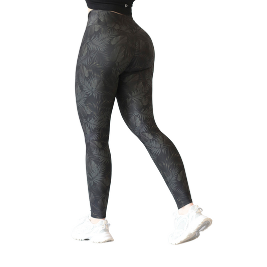 Leggings deportivos Suplex para mujer, efecto push up con cintura alta, textil lycra transpirable con acabado liso naturaleza. Color gris oscuro | Adriana Olimpo