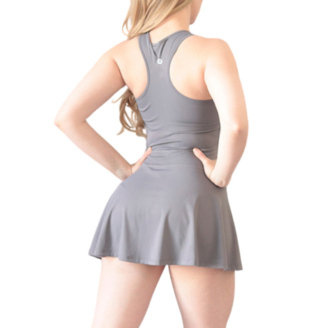 Enterizo Falda Shorts Deportiva para Mujer Fitness: Ajuste perfecto, Con Zipper, Textil Lycra Transpirable con Acabado Liso, Color Gris | Adriana Olimpo