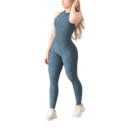 Enterizo deportivo para mujer, efecto básico, textil lycra transpirable con acabado liso zebra. Color verde | Adriana Olimpo