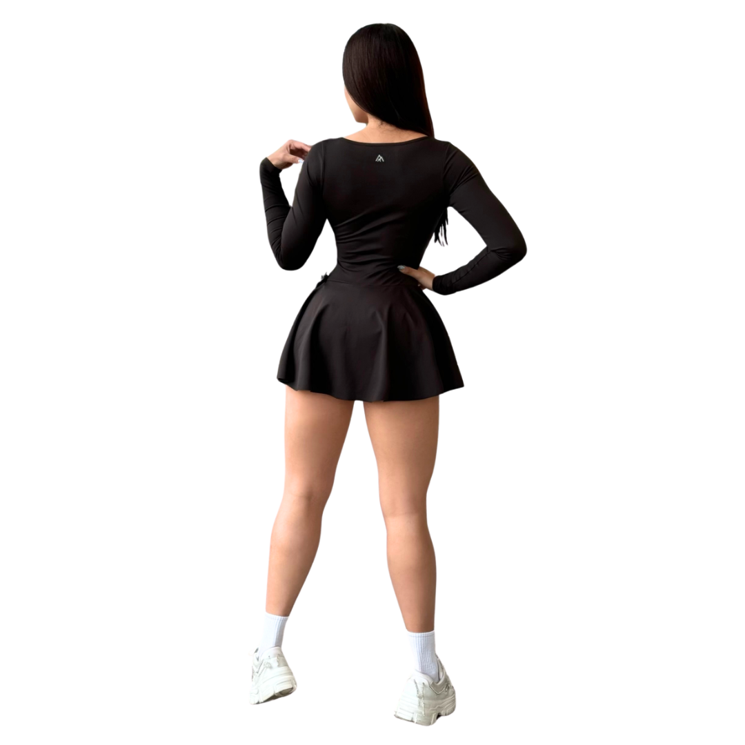 Enterizo Falda Shorts Deportiva para Mujer Fitness: Ajuste perfecto, Textil Lycra Transpirable con Acabado Liso, Color Negro | Adriana Olimpo