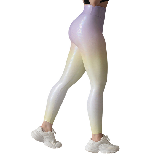 Leggings deportivos supplex para mujer, efecto push up con cintura alta, textil lycra transpirable con destellos ✨ y relieves. Color lila degradado | Adriana Olimpo