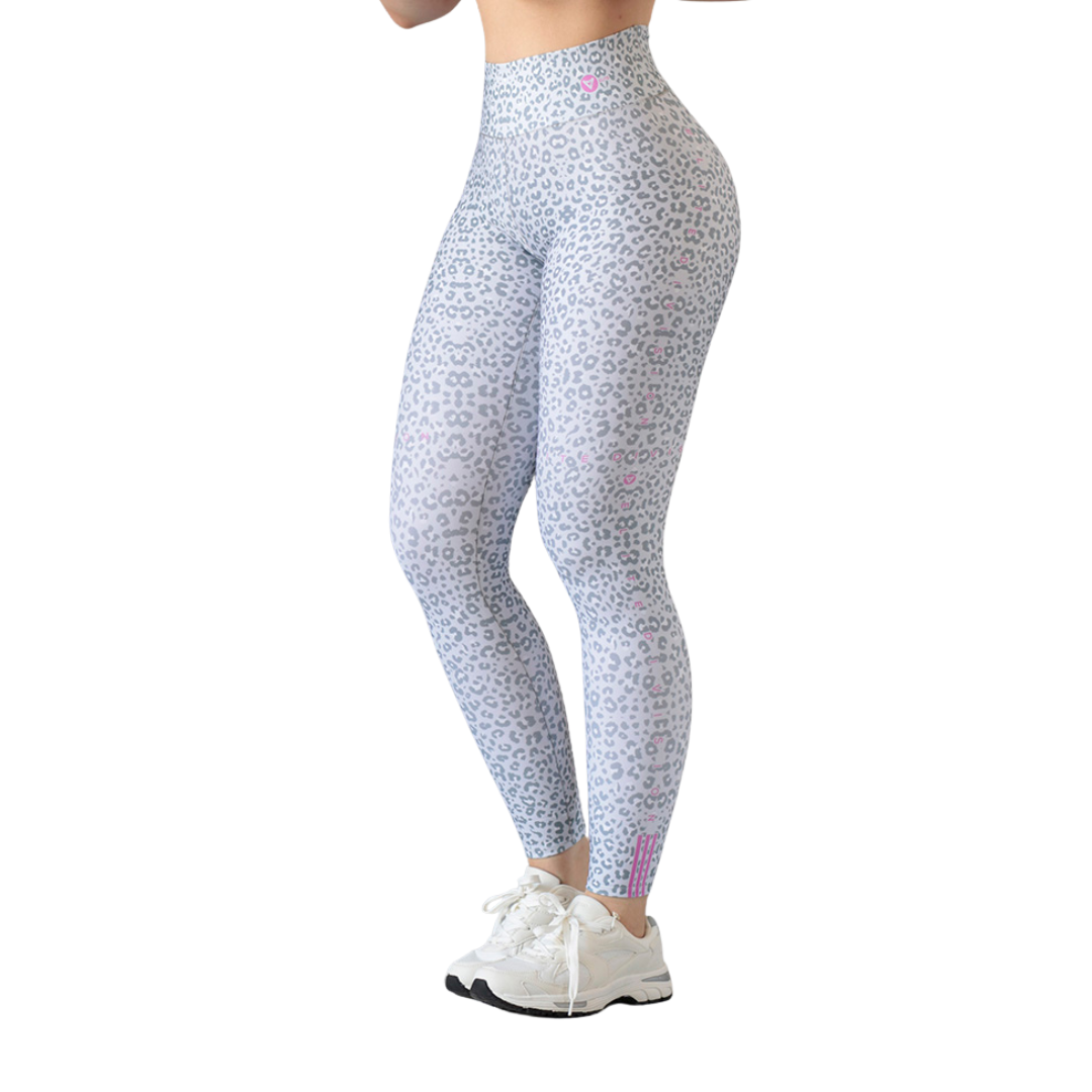 Leggings deportivos supplex para mujer, efecto push up con cintura alta, textil lycra transpirable con acabado liso print. Color blanca | Adriana Olimpo