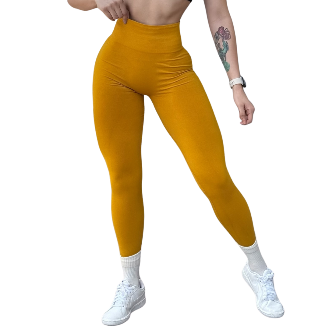 Leggings Deportivos para Mujer Fitness: Seamless Efecto Push Up y Burbuja, Cintura Alta, Textil Tejido Liso Suave Transpirable , Color Amarillo Mostaza | Adriana Olimpo