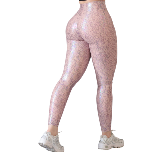 Leggings Deportivos para Mujer Fitness:  Efecto Push Up, Cintura Alta, Textil Lycra Transpirable con Destellos Reflectantes✨ y Relieves, Color Rosa Rubor | Adriana Olimpo