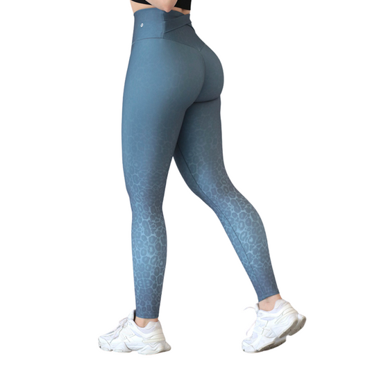 Leggings deportivos supplex para mujer, efecto push up con cintura alta, textil lycra transpirable con acabado liso print degradado. Color azul | Adriana Olimpo