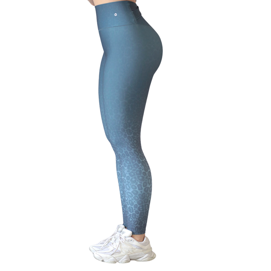 Leggings deportivos supplex para mujer, efecto push up con cintura alta, textil lycra transpirable con acabado liso print degradado. Color azul | Adriana Olimpo