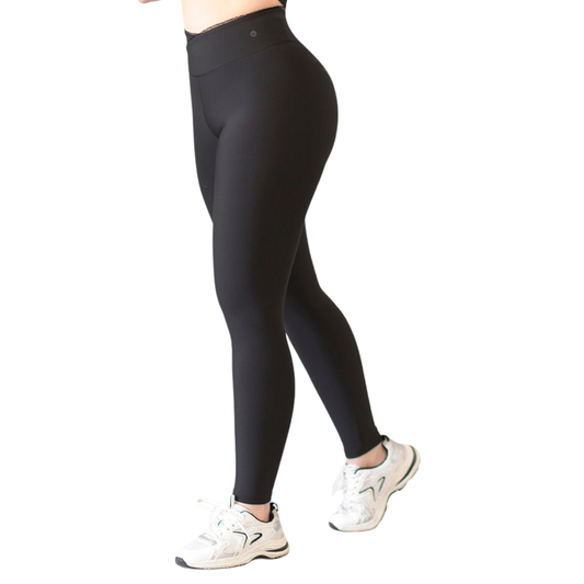 Leggings Deportivos para Mujer Fitness: Efecto Básico, Cintura Alta, Textil Lycra Transpirable con Acabado Liso Con Borde Encaje, Color Negro | Adriana Olimpo