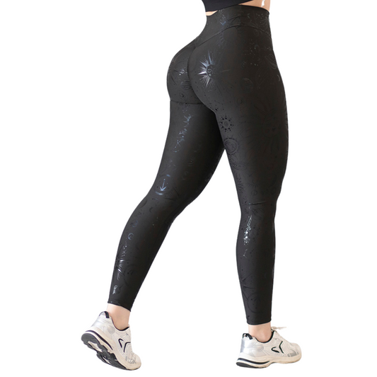 Leggings Deportivos para Mujer Fitness:  Efecto Push Up, Cintura Alta, Textil Lycra Transpirable con Destellos Reflectantes✨ y Relieves Sol, Color Negro | Adriana Olimpo
