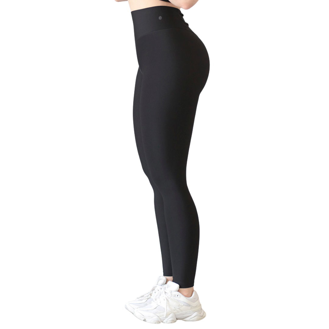 Leggings deportivos supplex para mujer, efecto push up con cintura alta, textil lycra transpirable con acabado liso. Color negro | Adriana Olimpo
