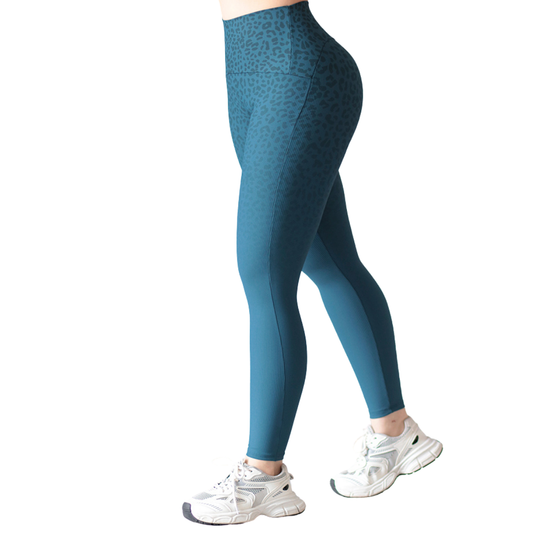 Leggings Deportivos para Mujer Fitness:  Efecto Básico, Cintura Alta, Textil Lycra Transpirable con Relieves Lineas, Color Azul Leopardo | Adriana Olimpo