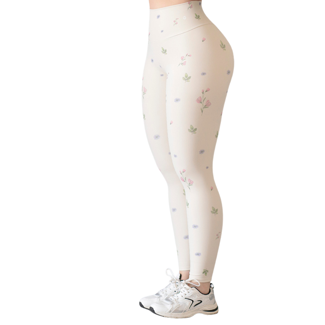 Leggings Deportivos para Mujer Fitness:  Efecto Básico, Cintura Alta, Textil Lycra Transpirable con Relieves Lineas, Color Beige Florecitas  | Adriana Olimpo