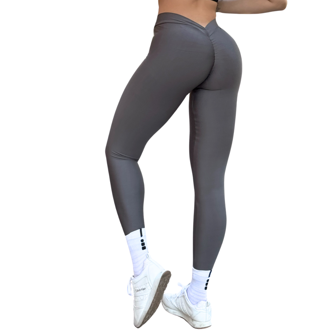 LEGGINS ADRIANA OLIMPO:  V DEEP, EFECTO PUSH UP, TEXTIL LISO.