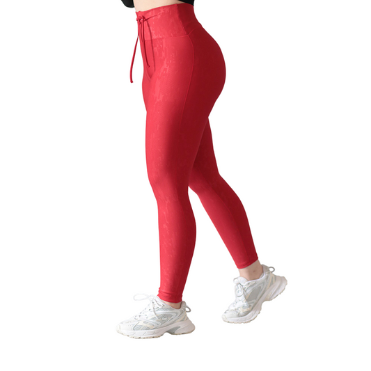 Leggings deportivos supplex para mujer, efecto básico con cintura alta, textil lycra transpirable con relieves de fixel. Color rojo | Adriana Olimpo