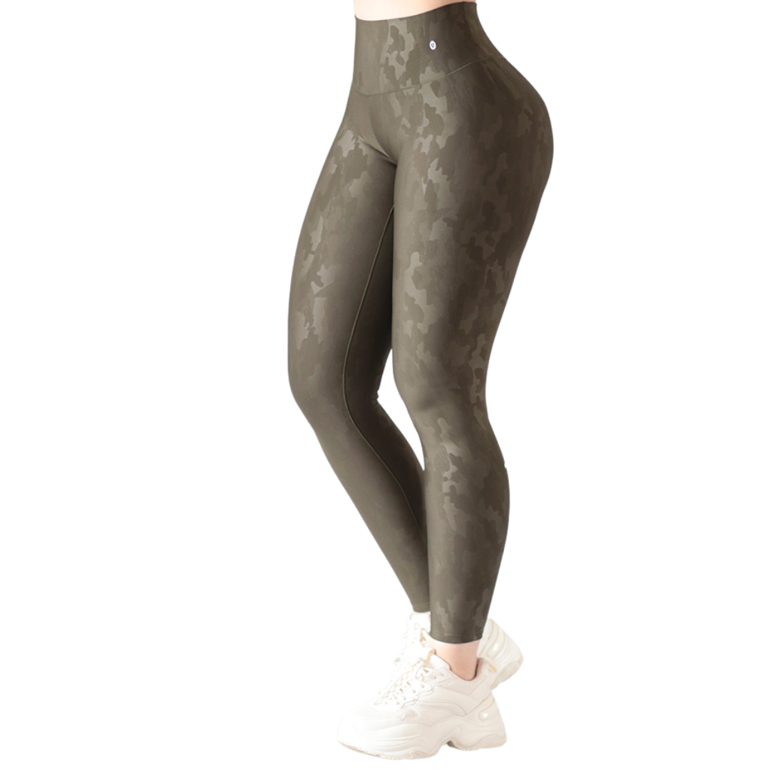 Leggings Deportivos para Mujer Fitness:  Efecto Push Up, Cintura Alta, Textil Lycra Transpirable con Relieves de Army, Color Verde Olivo | Adriana Olimpo