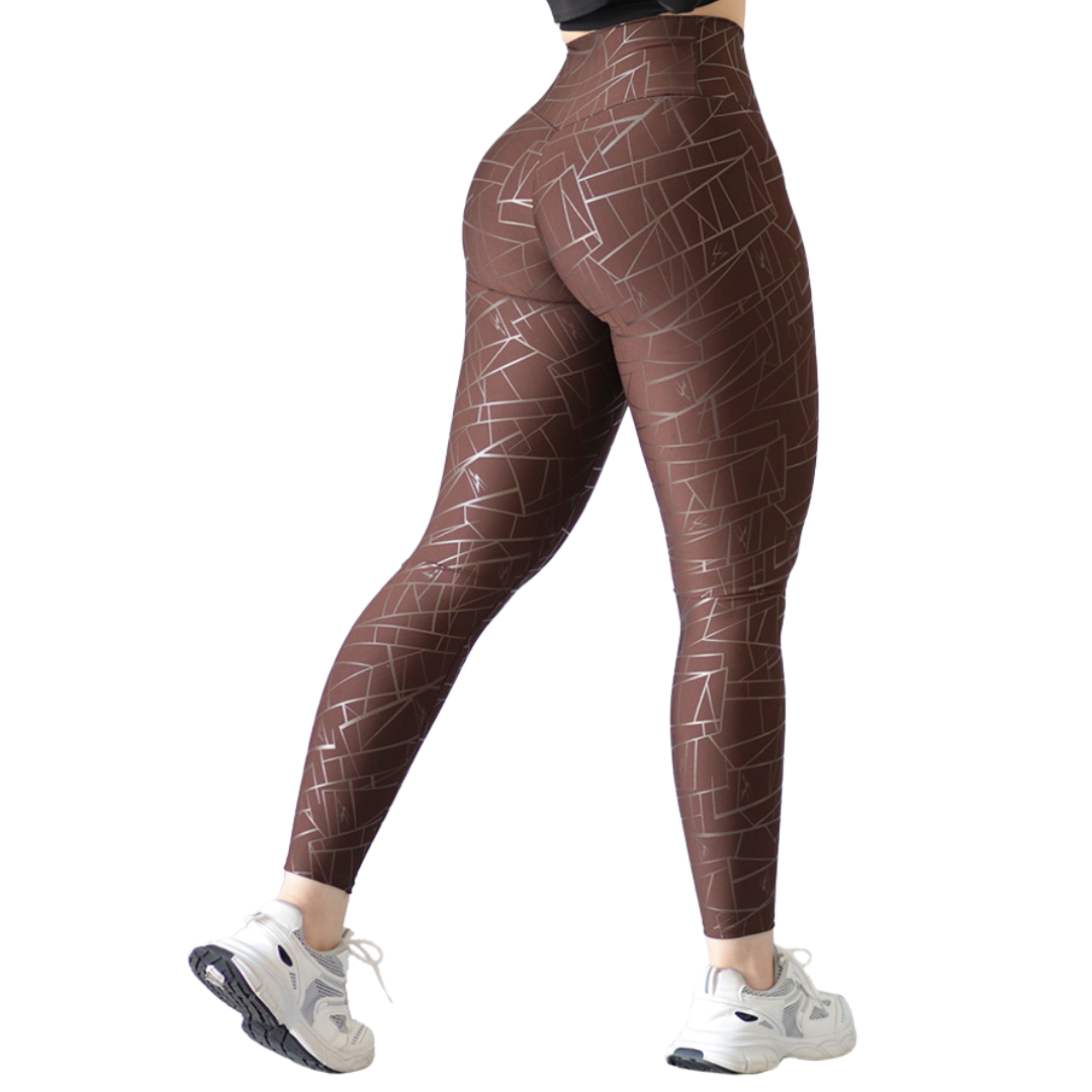 Leggings Deportivos para Mujer Fitness:  Efecto Push Up, Cintura Alta, Textil Lycra Transpirable con Destellos Reflectantes✨ y Relieves Geometrico, Color Chocolate | Adriana Olimpo