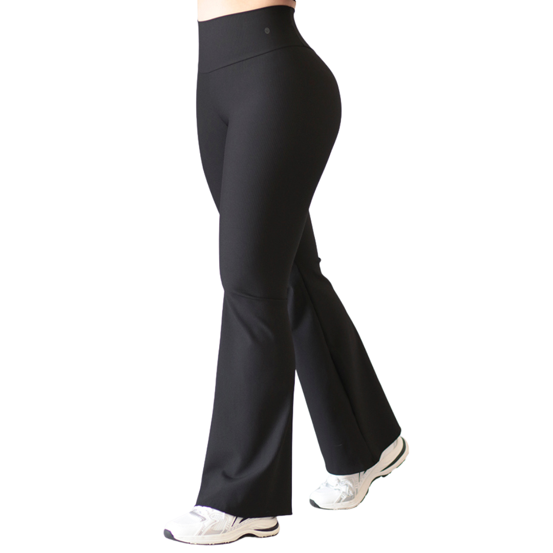 Leggings Deportivos para Mujer Fitness:  Efecto Básico, Cintura Alta, Textil Lycra Transpirable con Relieves de Lineas, Color Negro  | Adriana Olimpo