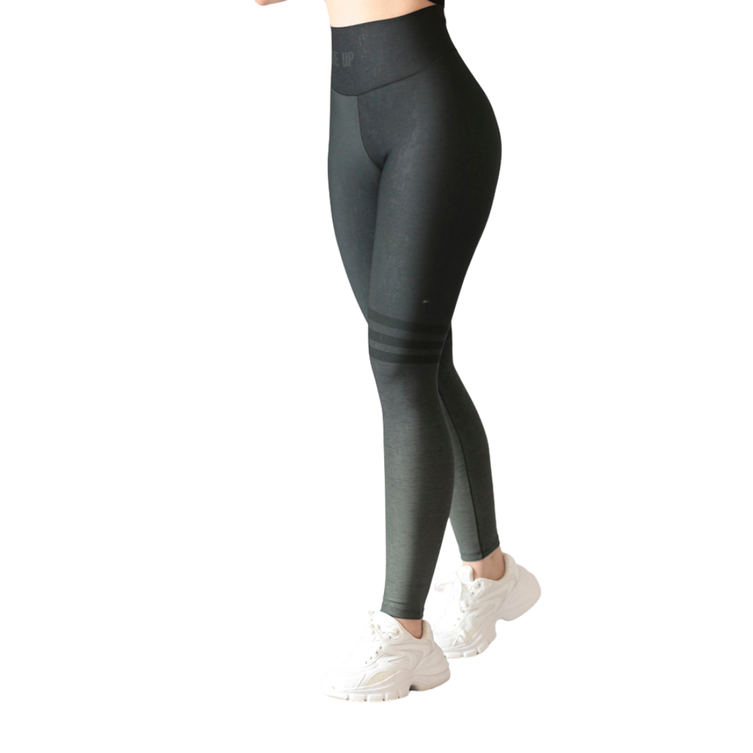 Leggings deportivos supplex para mujer, efecto push up con cintura alta, textil lycra transpirable con acabado liso jaspe. Color verde degradado  | Adriana Olimpo