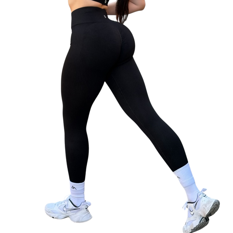 ADRIANAOLIMPO® | Leggins - Leggings Efecto Push-Up | Dashian Slim – Midnight Black | Ropa deportiva para mujer Elite HotSale Blackfriaday Envío Gratis a México. Mayoreo Menudeo Ofertas Exclusivas