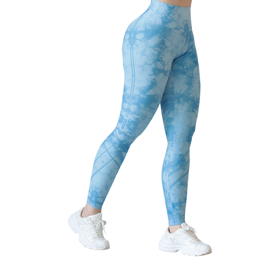 Leggings deportivos supplex para mujer, efecto push up con cintura alta, textil lycra transpirable con acabado liso tie dye. Color azul | Adriana Olimpo